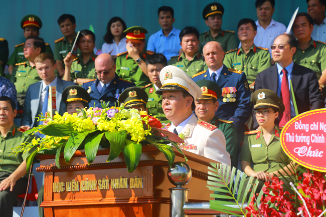 Trung tướng, GS.TS Nguyễn Xuân Yêm, Giám đốc Học viện phát biểu tại lễ khai giảng năm học mới